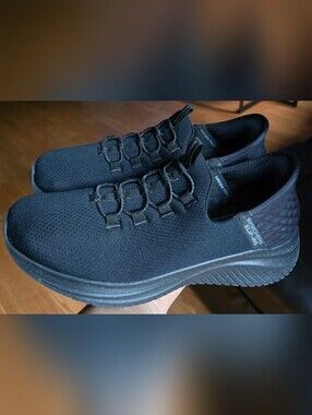 Skechers Men's Black Slip-On Casual Sneakers